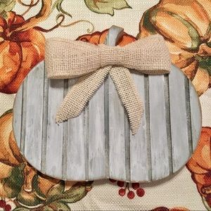 🔥FINAL PRICE Distressed Farmhouse Shiplap Pumpkin